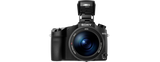 RX10 III với ống kính zoom khẩu độ rộng 24-600 mm F2.4-4 5